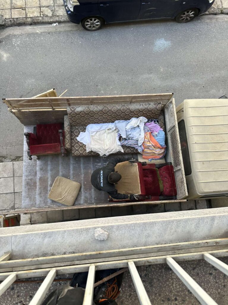 Φορτηγό για ογκώδη και μπάζα